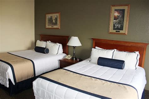 Rooms on Lake Vermilion Tower MN .